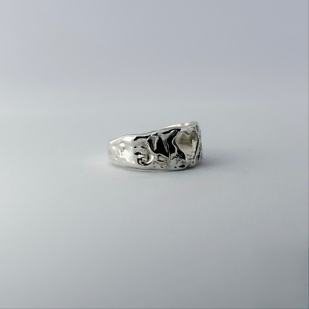 Kardia Textured Heart Ring Size L