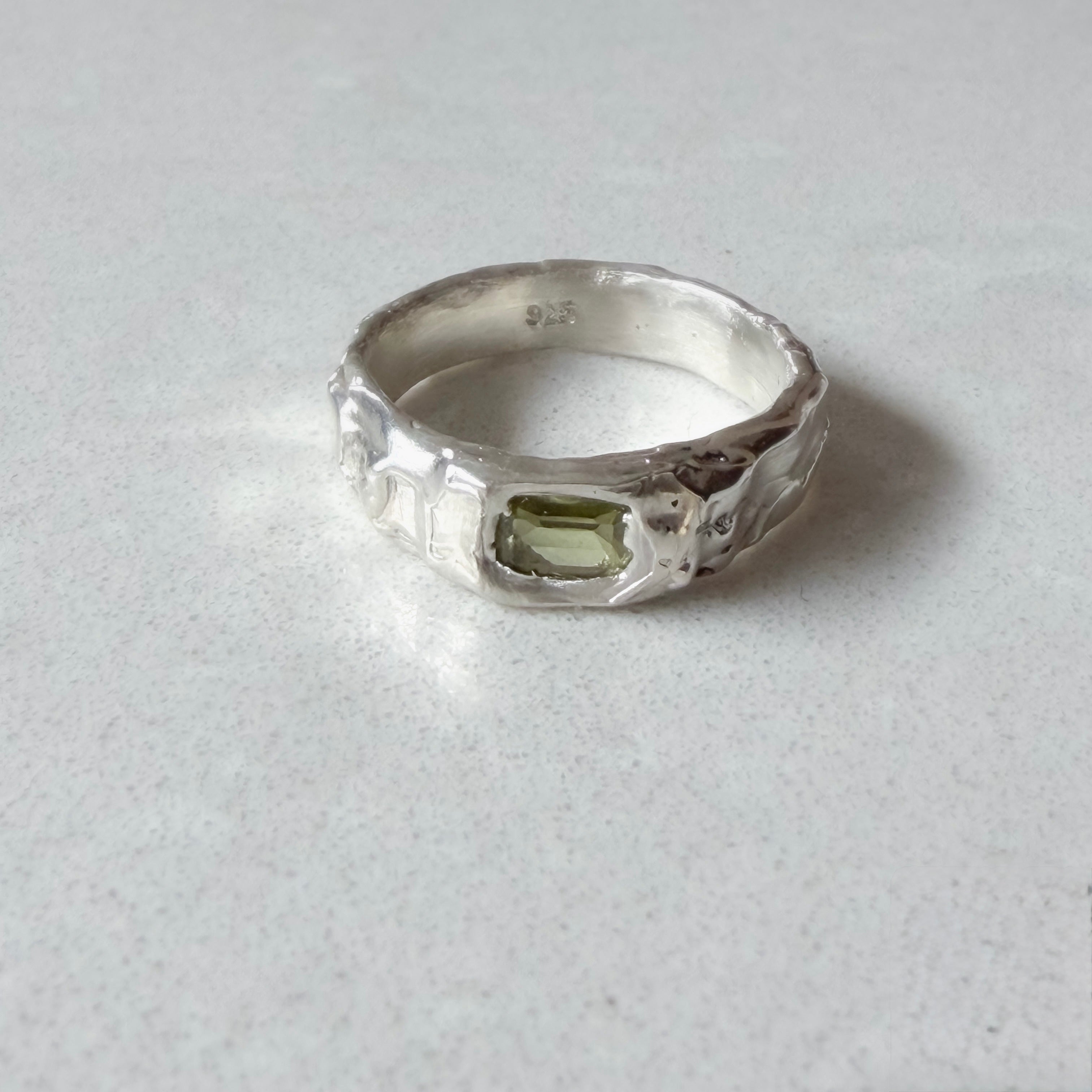 Lush Ring Size N