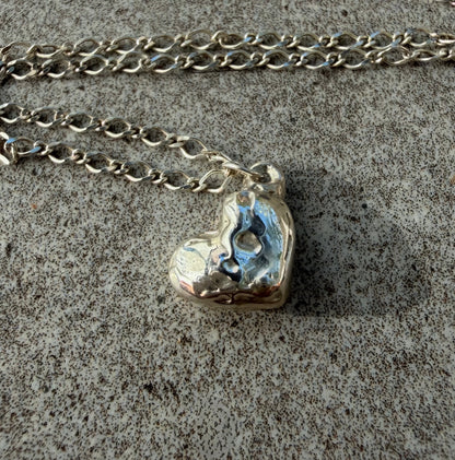 Kardia Organic Heart Pendant