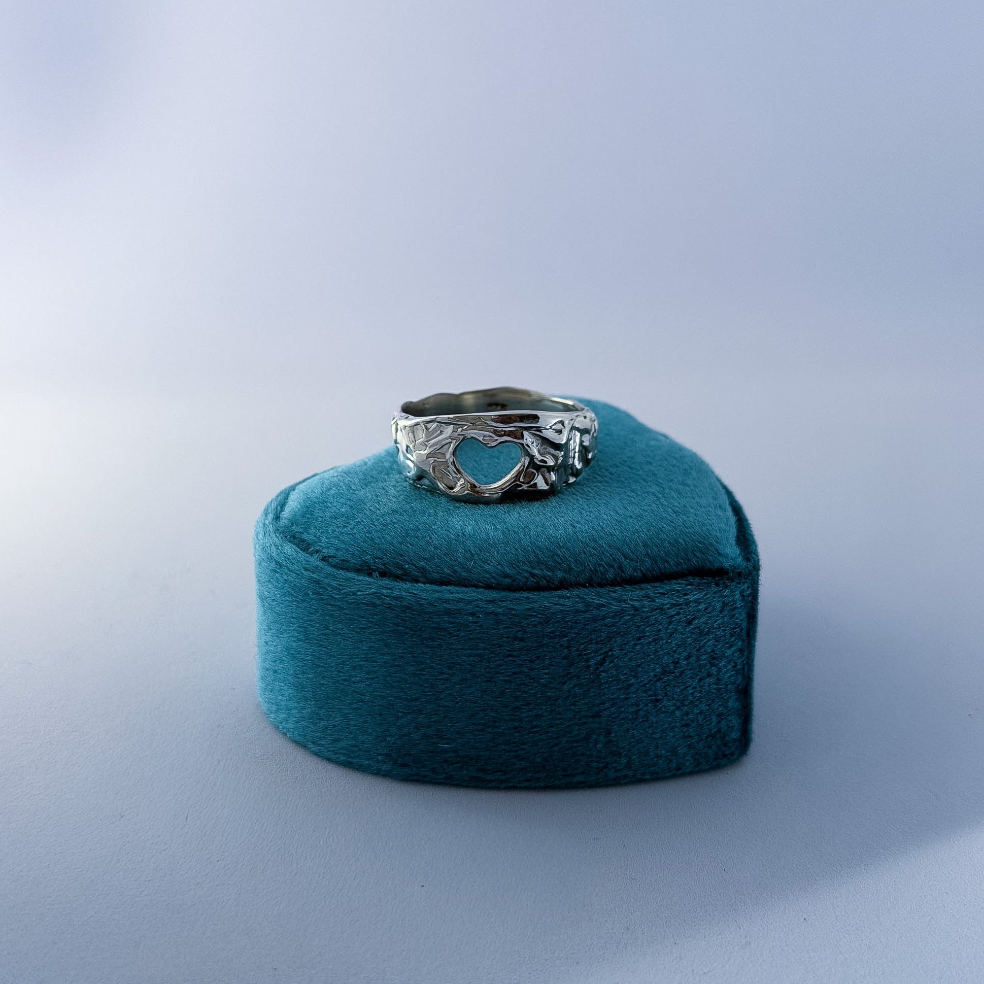 Kardia Organic Heart Ring Size P